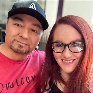 Meet your Posher, Leslie